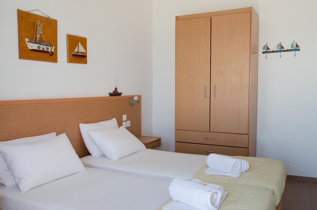 Yialos Studios-Apartments Makrýgialos Esterno foto
