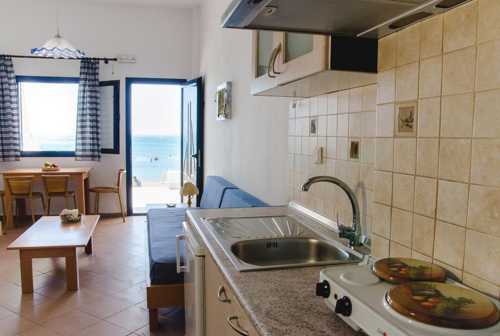 Yialos Studios-Apartments Makrýgialos Esterno foto